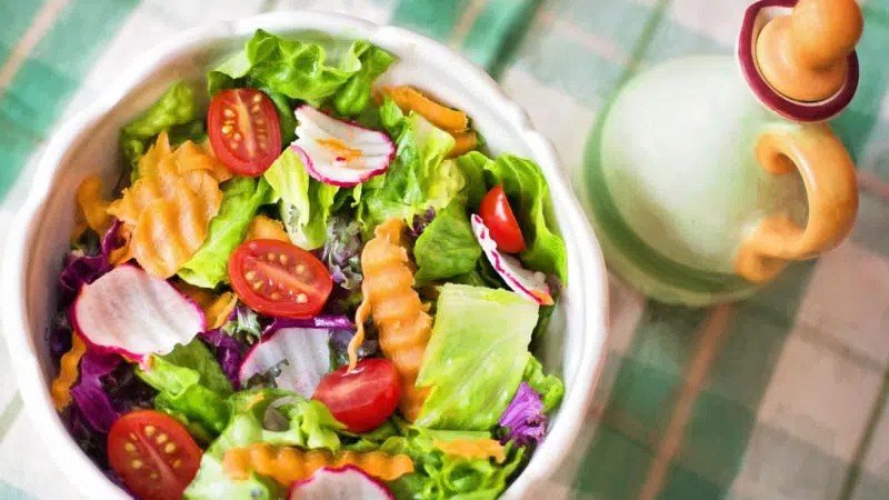 How to enjoy a salad?